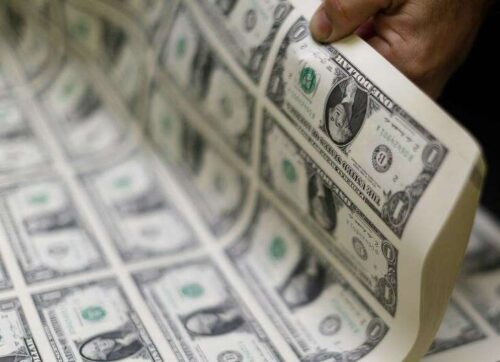 Dólar empuja más alto; EE.UU. CPI lanzamiento en foco por Investing.com