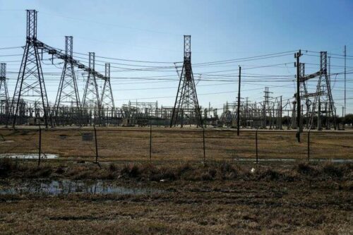 Texas dice que 8 generadores de energía viola las reglas de preparación de invierno por Reuters