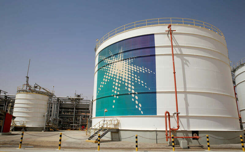 Saudyjska Aramco mówi, że popyt na oleju jest zbliżające się poziomy przedm pandemicznego Bloomberg